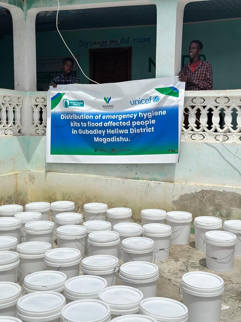 Hygiene kit distribution after flooding in Gubadley District